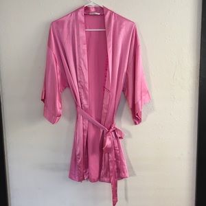Short Satin VS Kimono/Robe